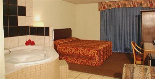 Regency Inn And Suites 볼드윈파크 외부 사진